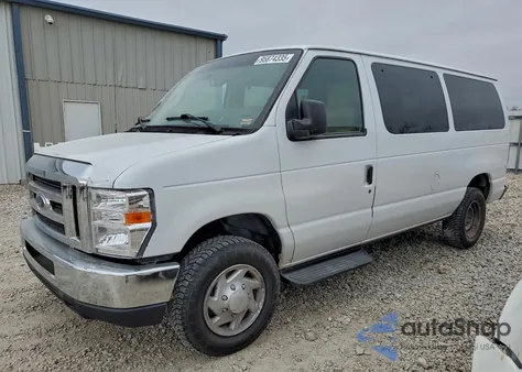 2013 Ford Econoline E350 Super Duty Wagon z USA, uszkodzony, nr VIN 1FBNE3BL6DDB06357